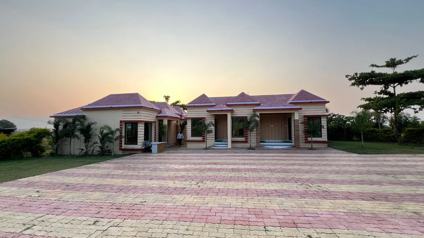 Ajanta Hill Resort Aurangabad / Chhatrapati Sambhajinagar